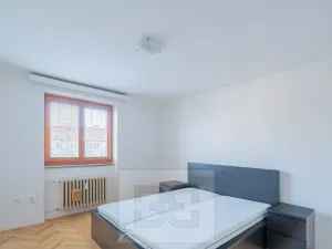 Pronájem bytu 2+1, Hradec Králové, Skupova, 61 m2