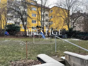 Pronájem bytu 3+kk, Praha - Žižkov, Biskupcova, 58 m2