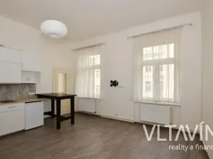 Pronájem bytu 1+kk, Praha - Vinohrady, Mánesova, 30 m2