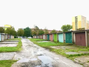 Pronájem garáže, Veselí nad Moravou, Hutník, 16 m2