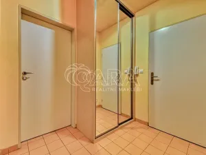 Pronájem bytu 1+kk, Praha - Uhříněves, Karla Zicha, 33 m2