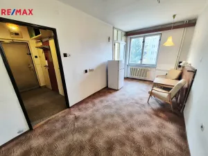 Prodej bytu 2+1, Praha, Hrusická, 46 m2