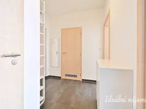 Pronájem bytu 2+kk, Brno, Listnatá, 47 m2