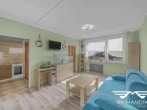 Prodej bytu 1+kk, Praha - Modřany, Nikoly Vapcarova, 32 m2