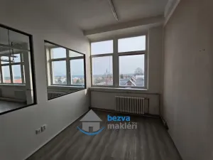 Pronájem výrobních prostor, Skuteč, Husova, 189 m2