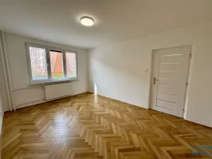 Pronájem bytu 3+1, Kadaň, Budovatelů, 70 m2