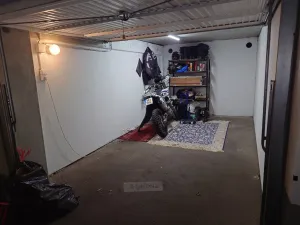 Pronájem garáže, České Budějovice - České Budějovice 2, Krčínova, 17 m2