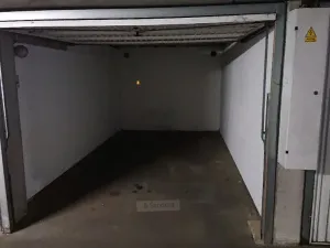 Pronájem garáže, České Budějovice - České Budějovice 2, Krčínova, 17 m2