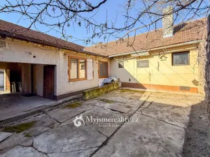 Prodej rodinného domu, Hodonice, U Kostela, 260 m2