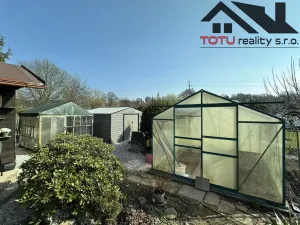 Prodej zahrady, Dvůr Králové nad Labem, Ve Strži, 226 m2