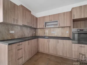 Pronájem bytu 2+kk, Pardubice - Zelené Předměstí, V Ráji, 59 m2