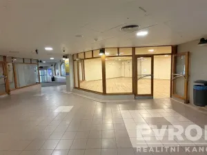 Pronájem obchodního prostoru, Vrchlabí, Krkonošská, 132 m2