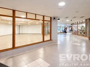 Pronájem obchodního prostoru, Vrchlabí, Krkonošská, 132 m2