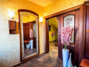 Prodej rodinného domu, Lužice, 372 m2