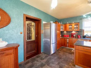 Prodej rodinného domu, Lužice, 372 m2