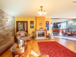 Prodej rodinného domu, Lužice, 372 m2