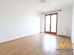 Pronájem bytu 2+kk, Hradec Králové - Nový Hradec Králové, Mrštíkova, 64 m2