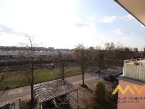 Pronájem bytu 2+kk, Hradec Králové - Nový Hradec Králové, Mrštíkova, 64 m2