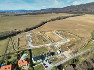 Prodej pozemku pro bydlení, Komárov, 598 m2