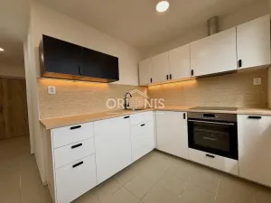 Pronájem bytu 2+1, Kadaň, Budovatelů, 52 m2