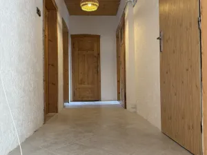 Prodej bytu 4+1, Karlovy Vary - Rybáře, nám. 17. listopadu, 105 m2