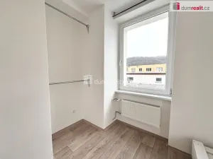 Pronájem bytu 1+1, Ústí nad Labem - Bukov, Kosmonautů, 36 m2