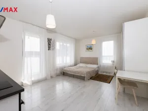 Pronájem bytu 1+kk, Praha - Stodůlky, Svitákova, 32 m2