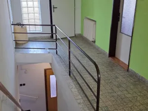 Prodej obchodního prostoru, Staré Město, 240 m2