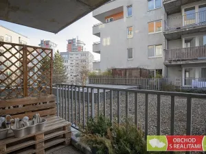 Pronájem bytu 2+kk, Praha, Janýrova, 57 m2
