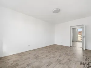 Pronájem bytu 2+kk, Pardubice - Zelené Předměstí, Teplého, 45 m2