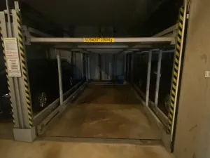 Pronájem garážového stání, Praha, Slezská, 12 m2