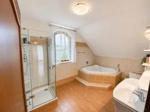 Prodej rodinného domu, Karlovy Vary, K Výhledu, 362 m2