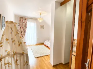 Prodej rodinného domu, Karlovy Vary, K Výhledu, 362 m2