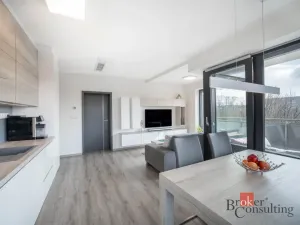 Prodej bytu 3+kk, Hodonín, Očovská, 67 m2