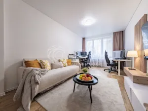 Prodej bytu 2+1, Unhošť, Komenského, 52 m2