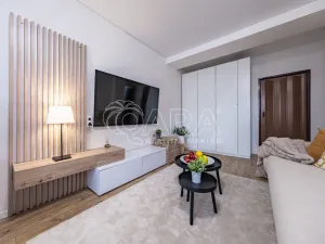 Prodej bytu 2+1, Unhošť, Komenského, 52 m2