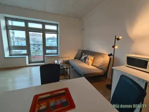 Pronájem bytu 1+kk, Praha - Libeň, Českomoravská, 42 m2