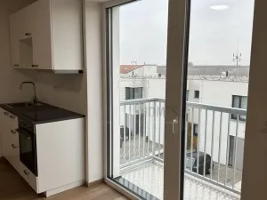 Pronájem bytu 1+kk, Jenštejn, Kovářská, 28 m2