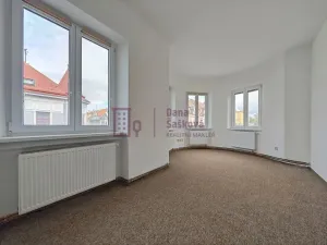 Pronájem bytu 3+kk, Jindřichův Hradec - Jindřichův Hradec II, Sládkova, 61 m2