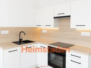 Pronájem bytu 2+1, Ostrava - Poruba, Hlavní třída, 64 m2