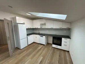 Pronájem bytu 2+kk, Jenštejn, Kovářská, 40 m2
