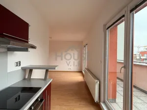 Pronájem bytu 1+kk, Praha - Pitkovice, Pečárková, 42 m2