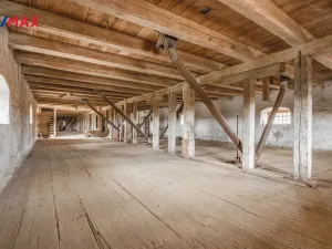 Prodej historického objektu, Žerotice, 1000 m2