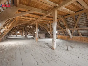 Prodej historického objektu, Žerotice, 1000 m2