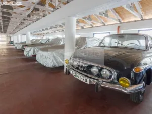 Pronájem garážového stání, Praha, Pešlova, 12 m2