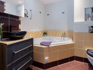 Prodej bytu 2+kk, Praha - Pitkovice, Májovková, 67 m2