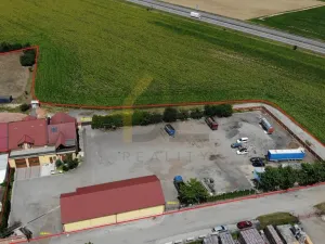 Prodej komerční nemovitosti, Břeclav, Široký dvůr, 1700 m2