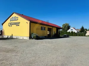 Prodej komerční nemovitosti, Břeclav, Široký dvůr, 1700 m2