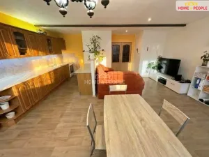 Prodej bytu 4+kk, Jince, Zborovská, 101 m2