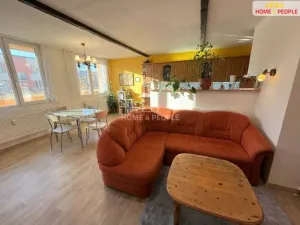 Prodej bytu 4+kk, Jince, Zborovská, 101 m2